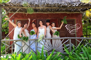 Jayme hanging out with her bridesmaids before her wedding in Belize